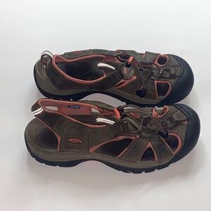 KEEN WOMEN PINK & BROWN SHOES SIZE 9.5